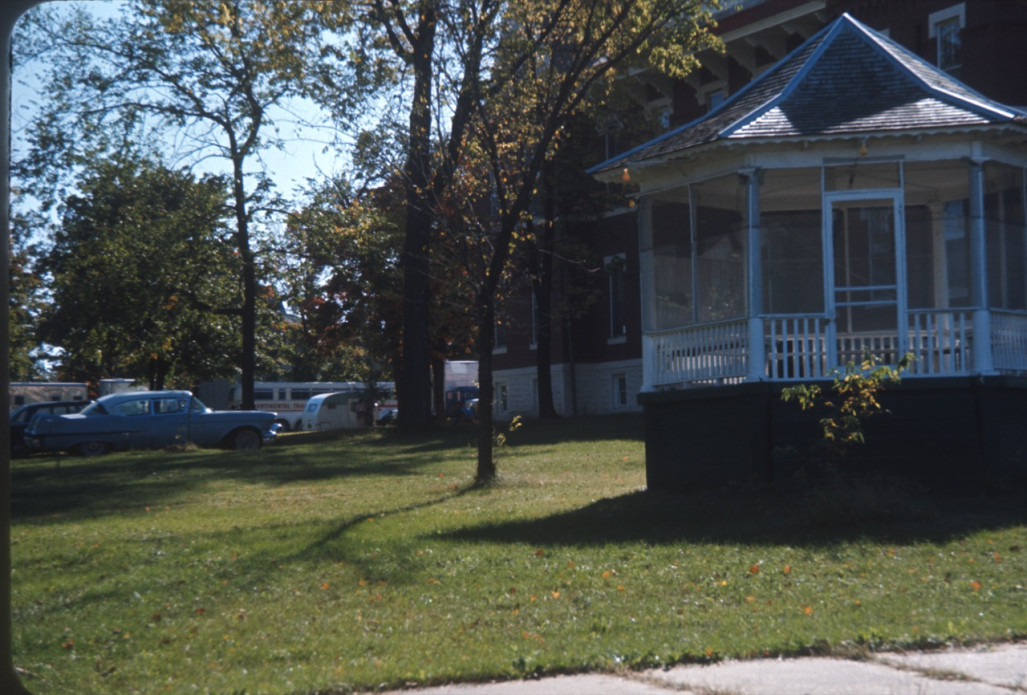 Gazebo outside of courthouse building used for trial scene.